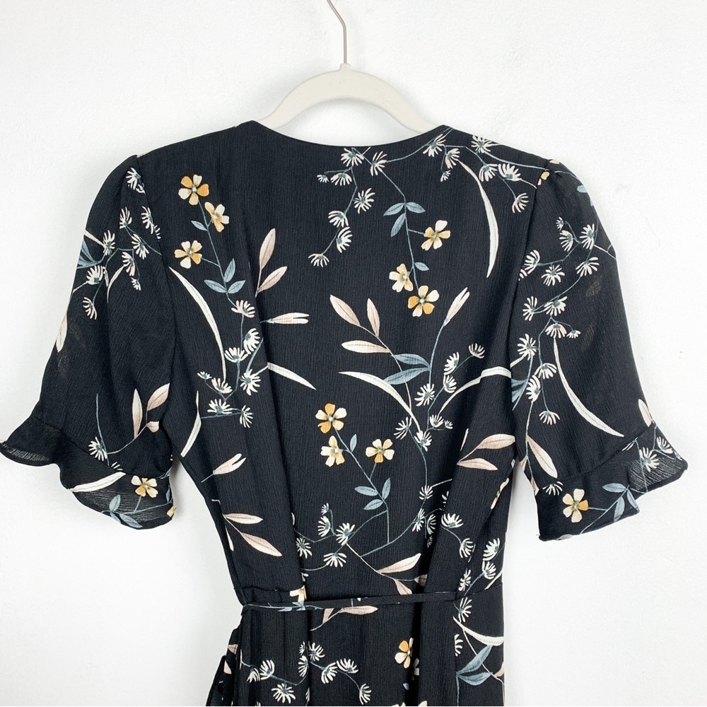 NWT Lulu’s Wild Winds Black Floral Print High Low Midi Wrap Dress Sz S - Picture 7 of 15
